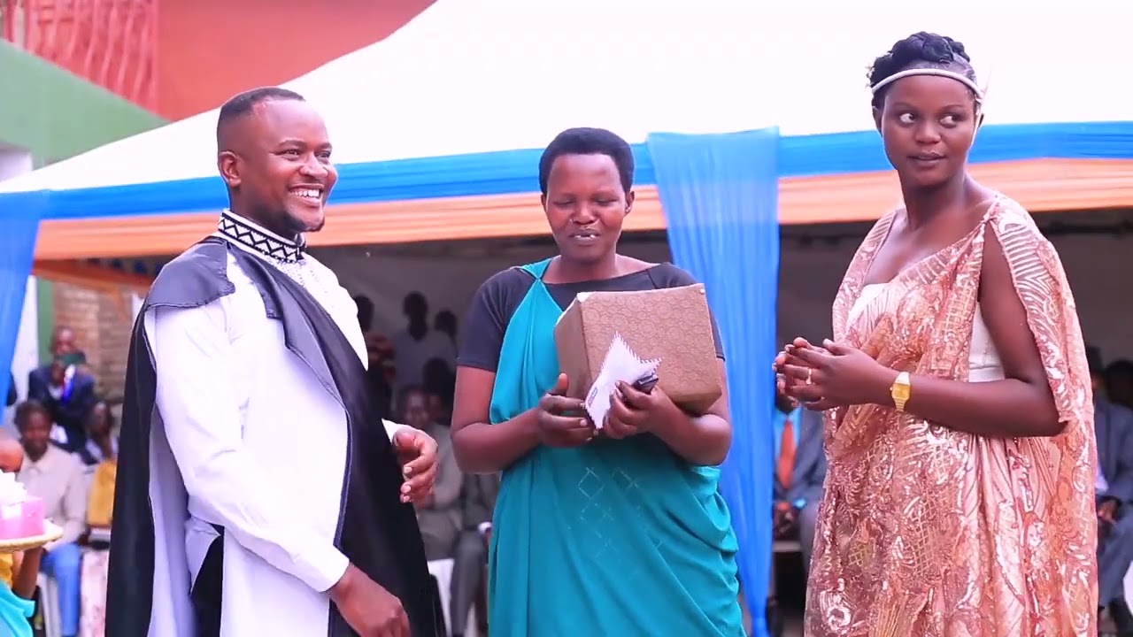 # MC Wigitangaza # Gusaba no gukwa Bidasanzwe Iyumvire Amagambo Atangaje.