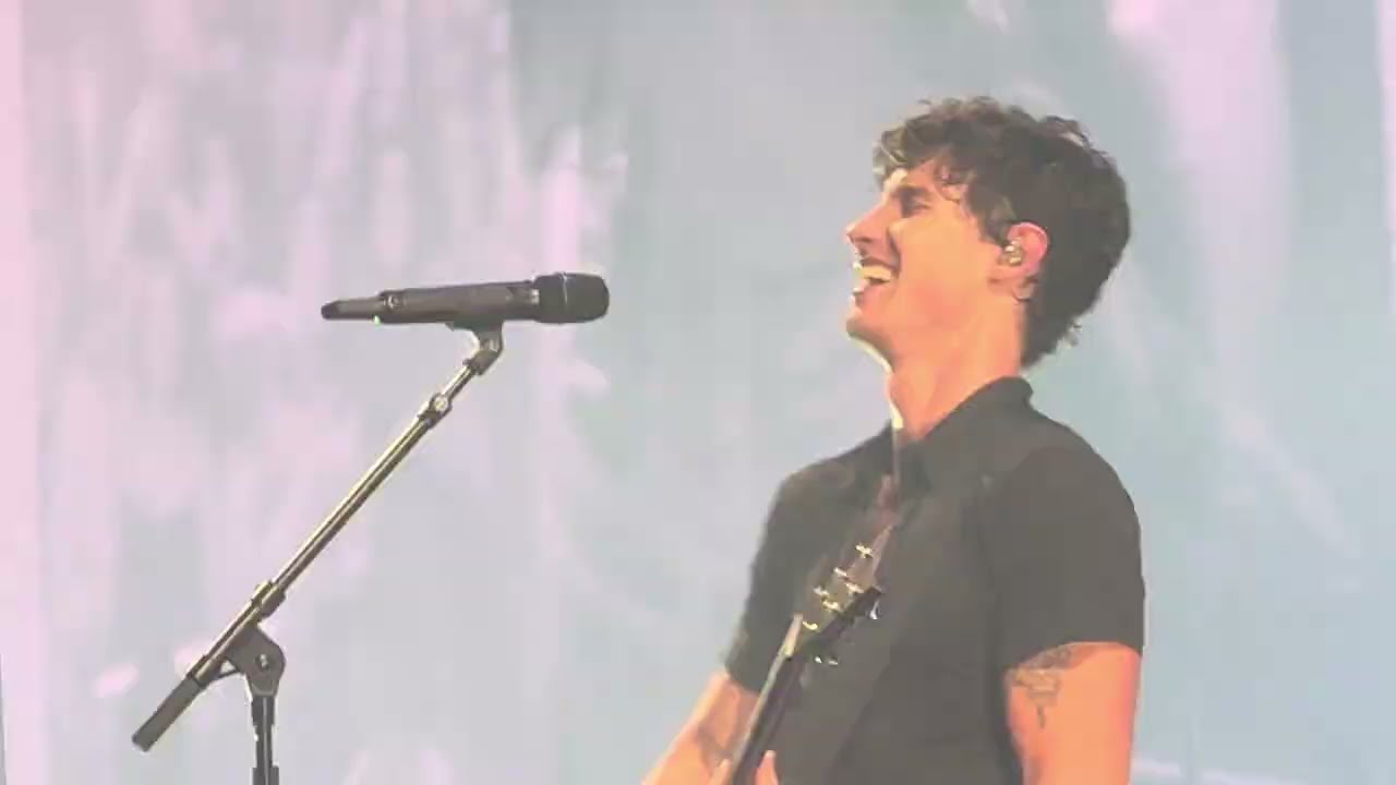 Shawn Mendes - If I Cant Have You live in Boston