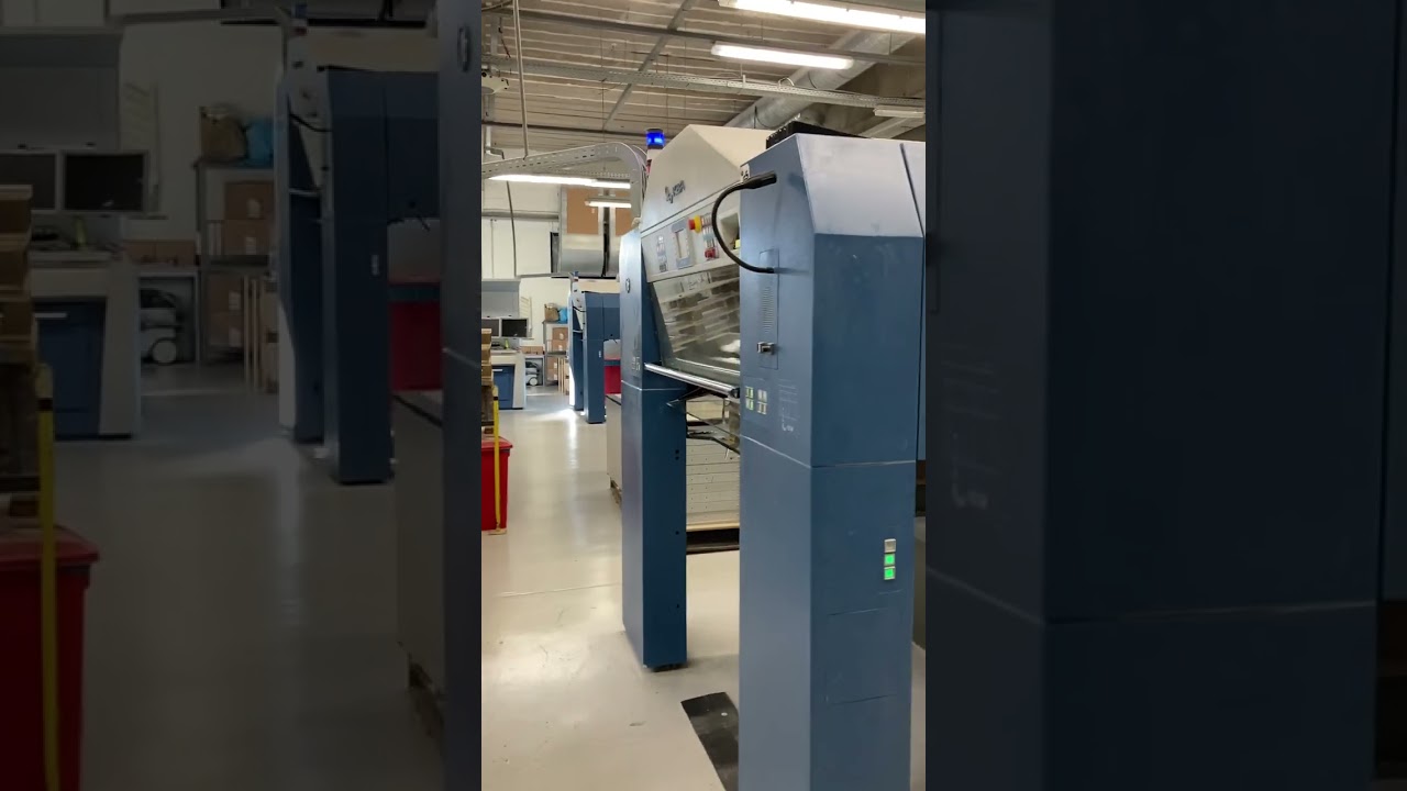 KBA Rapida 106-6-L-T-T-L offset printing press from 2012 in production