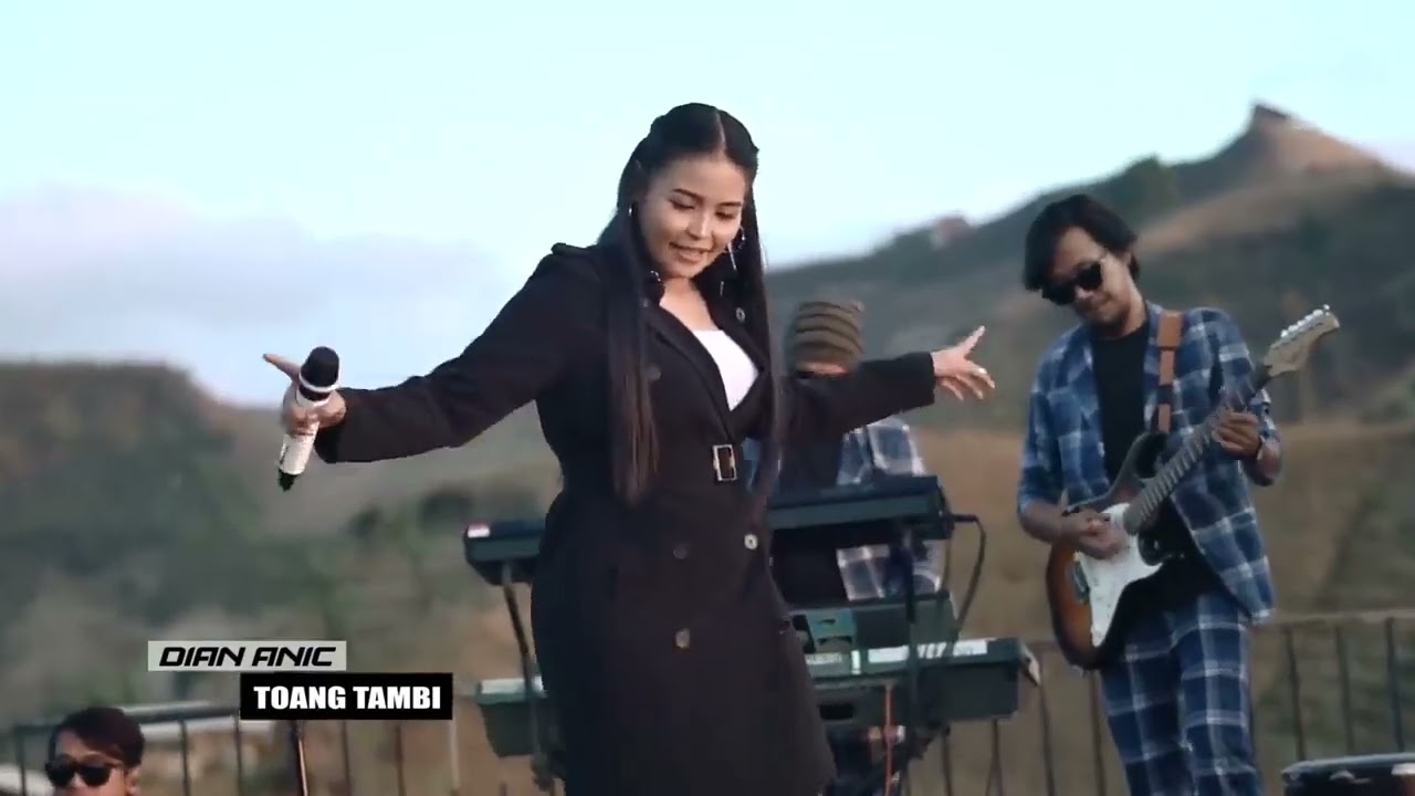 DIAN ANIC ~ TOANG TAMBI