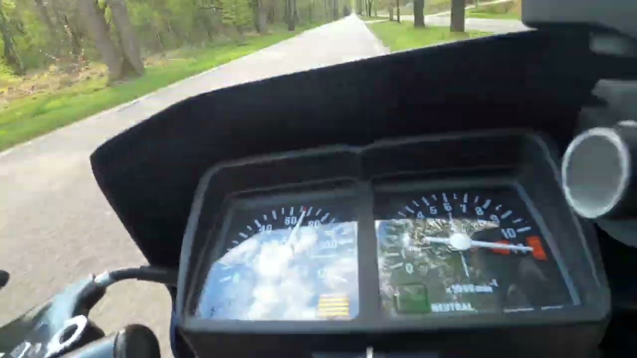 Honda Mb 125cc(tuned) VS 110cc Malossi 2 stroke moped race 4K 60FPS