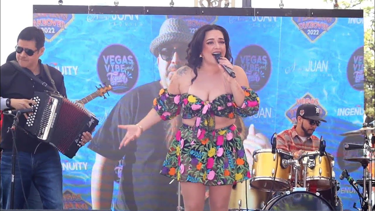 Jenny B at Tejano Fan Fair 2023