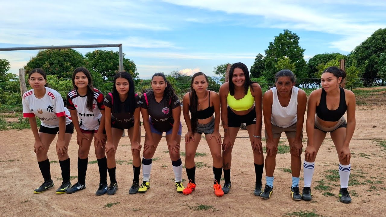 QUE JOGÃO AMIGAS DA BOLA E OS VETERANOS NA ÁREA DE LAZER JP! 