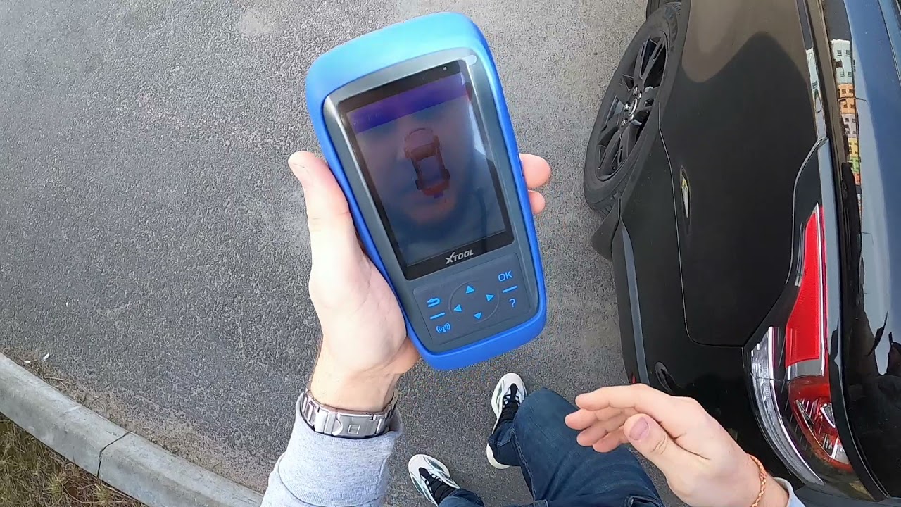 Универсальные датчики давления в шинах и программатор. Xtool TS100 и TP150