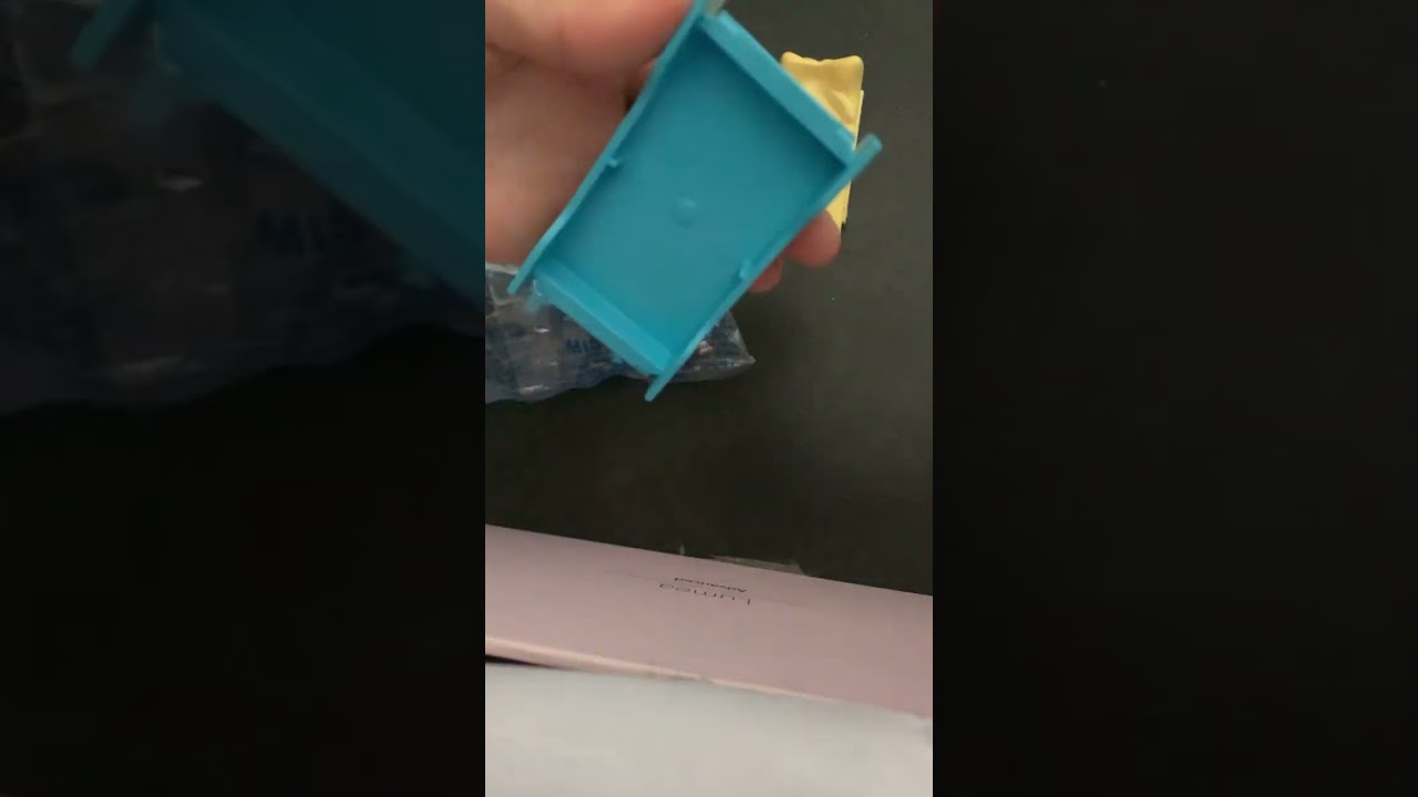 Playmobil- unboxing lit enfant