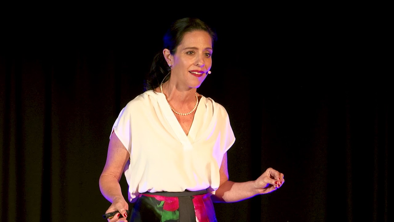 Alegra tu vida con flores | Ana Galena | TEDxTijuana