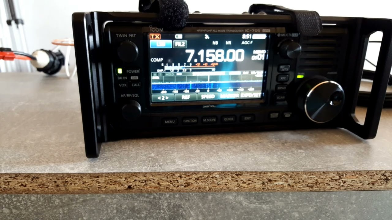 Icom IC 705 mit Aktiv Antenne
