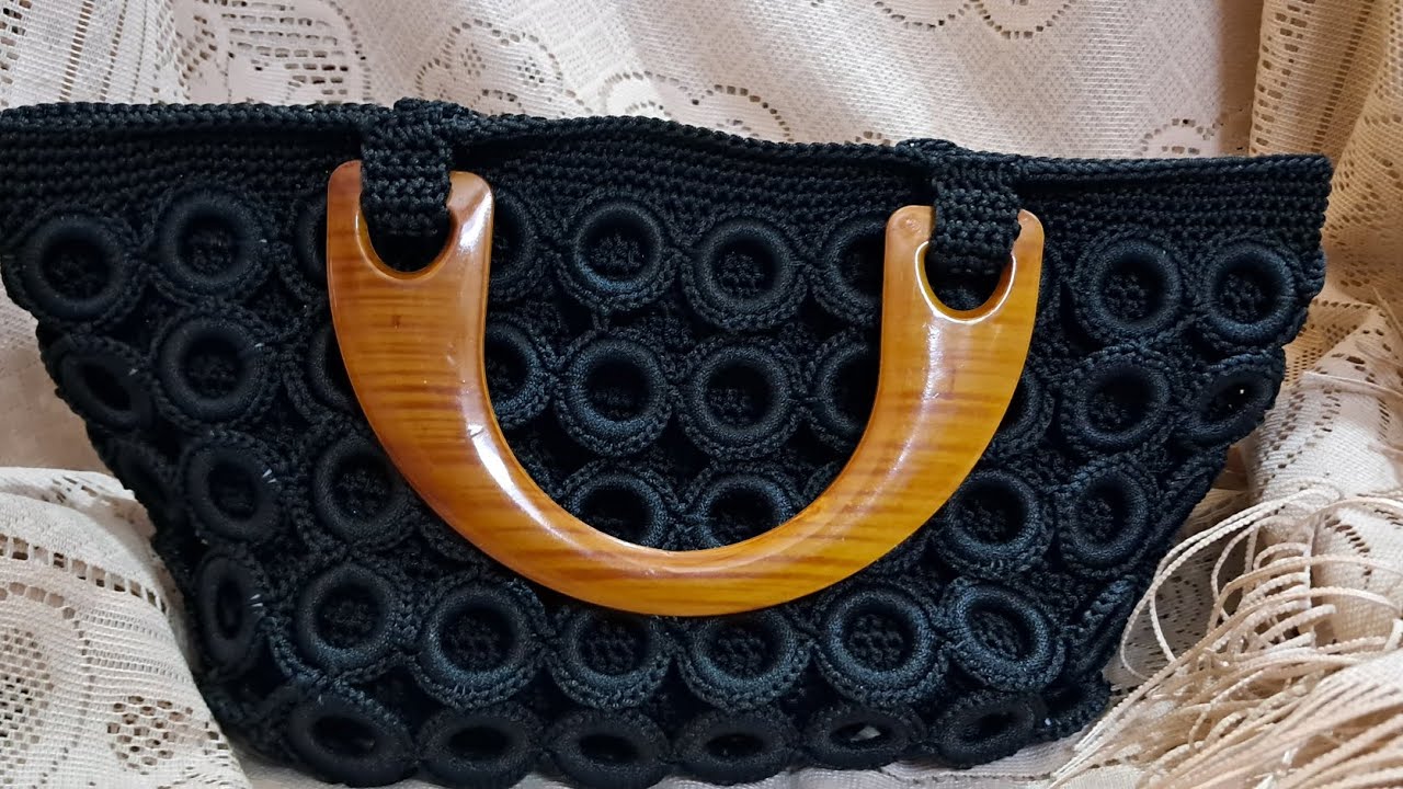 Crochet Designer Bag Banano 🎒 Part 2#trending #beautifulcrochet #viralvideo