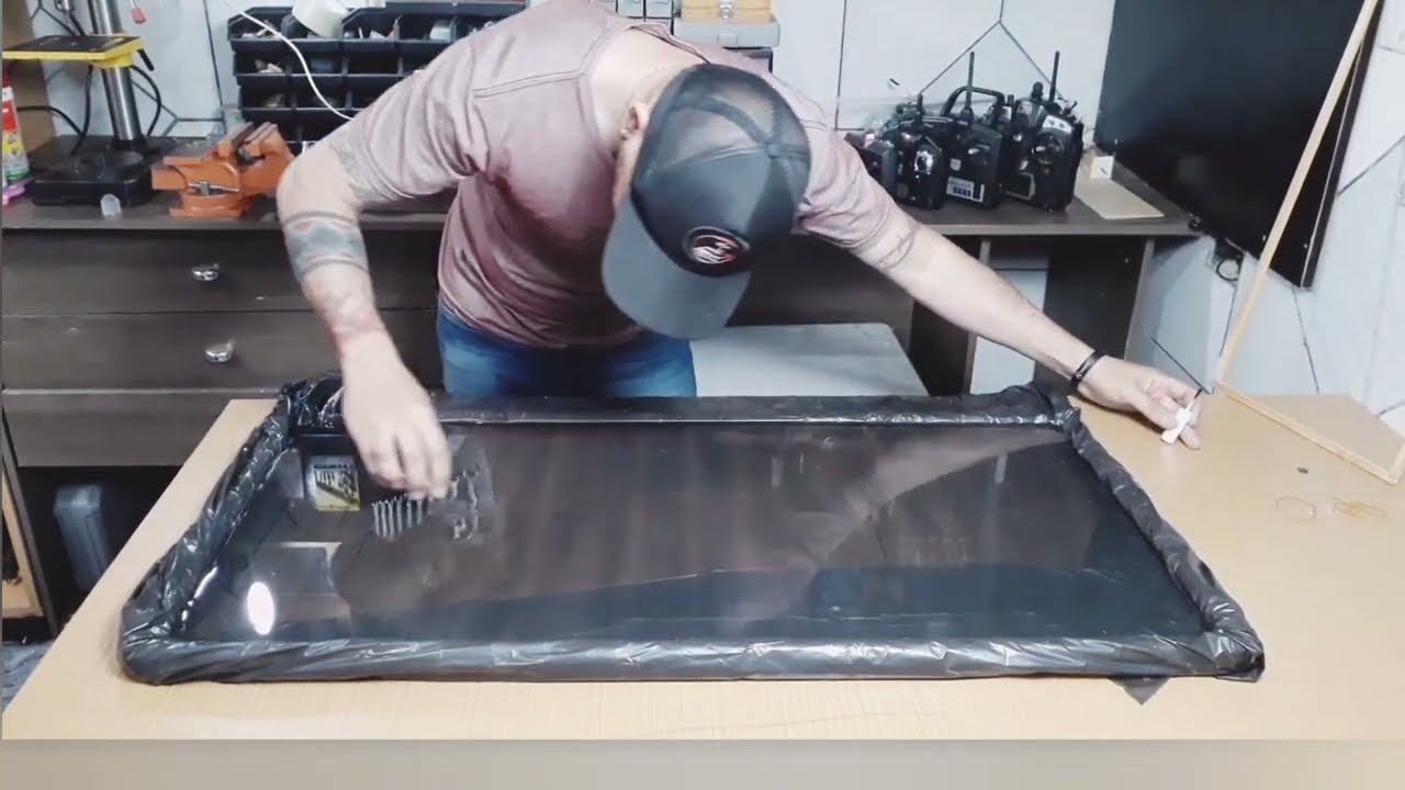 Microfilm para entelar aeromodelo vôo livre á  elástico de duração interior (indoor free fligth)