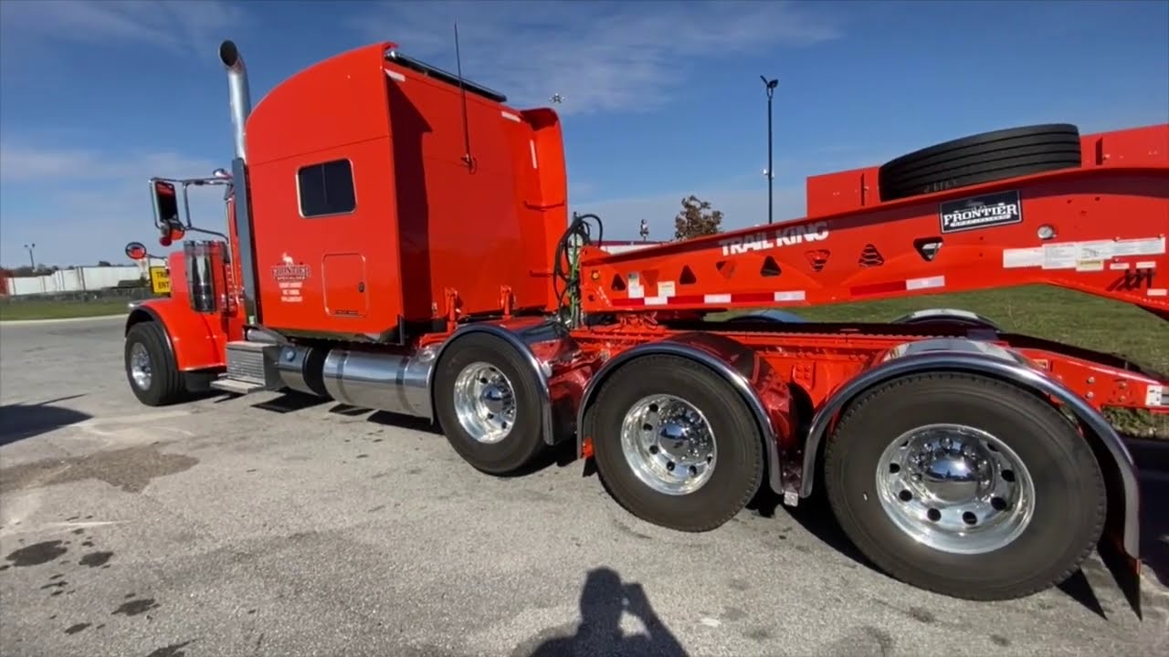 Unloading the CBI6800 and preparing to load for New Mexico.