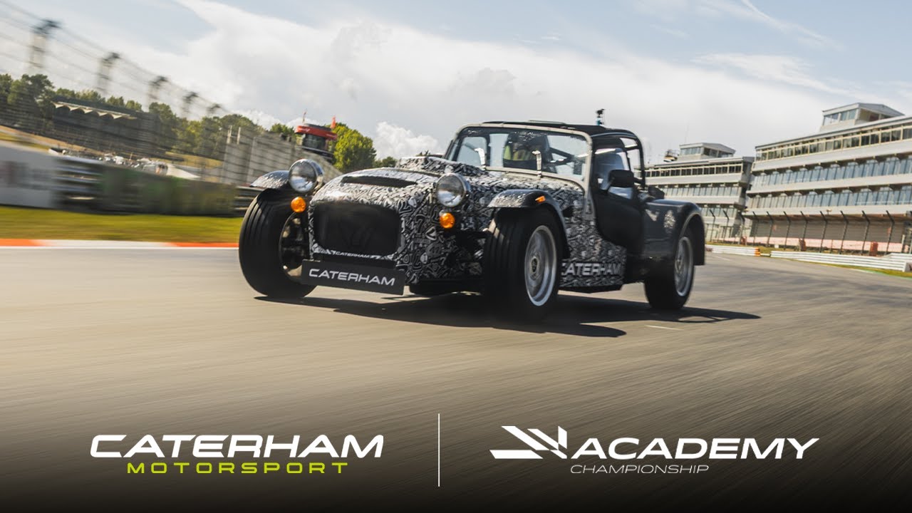 Каково управлять гоночным автомобилем Caterham Academy 2026 года? | Caterham Motorsport