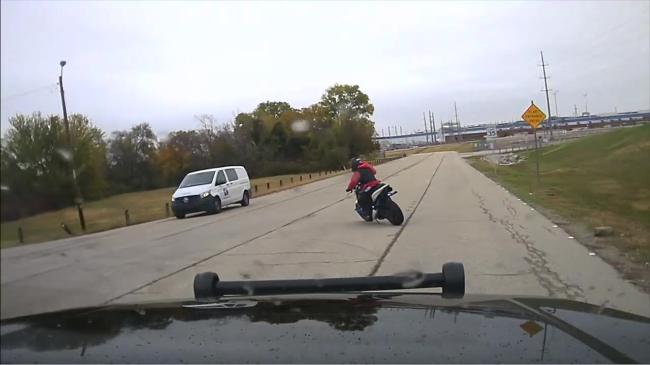 Motorcyclist leads White Settlement police on chase, gets away
