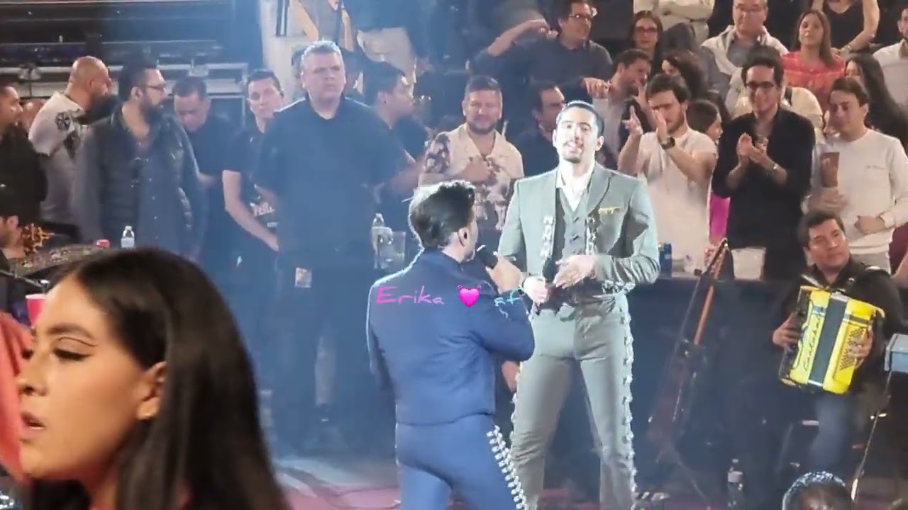 Alejandro Fernández el 🐴 ❤️  &Alex FernándezJr.👏👏 Palenque Fenapo 2024