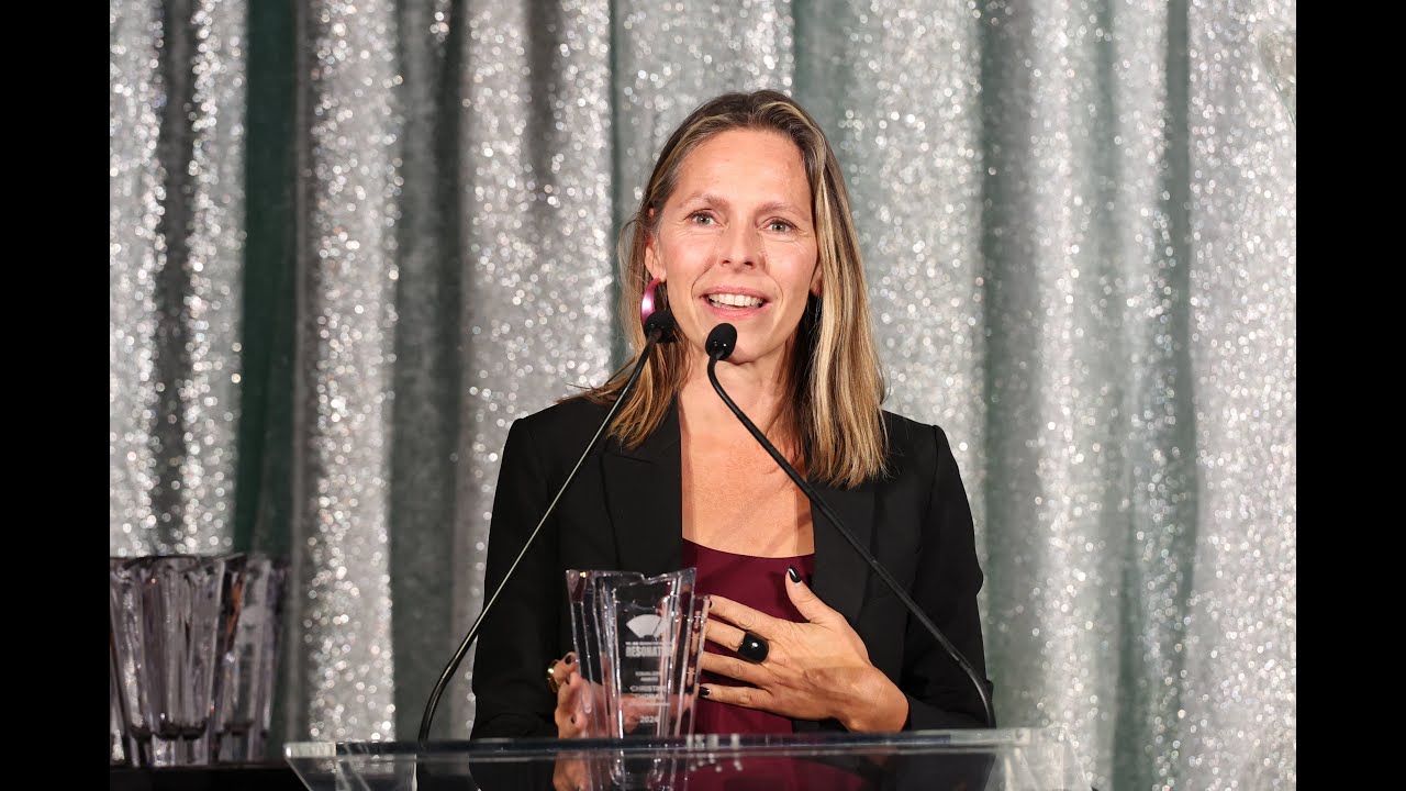 Emily Lazar Presents Christine Thomas & Dolby Labs w/ The Equalizer Award | Resonator Awards 2024
