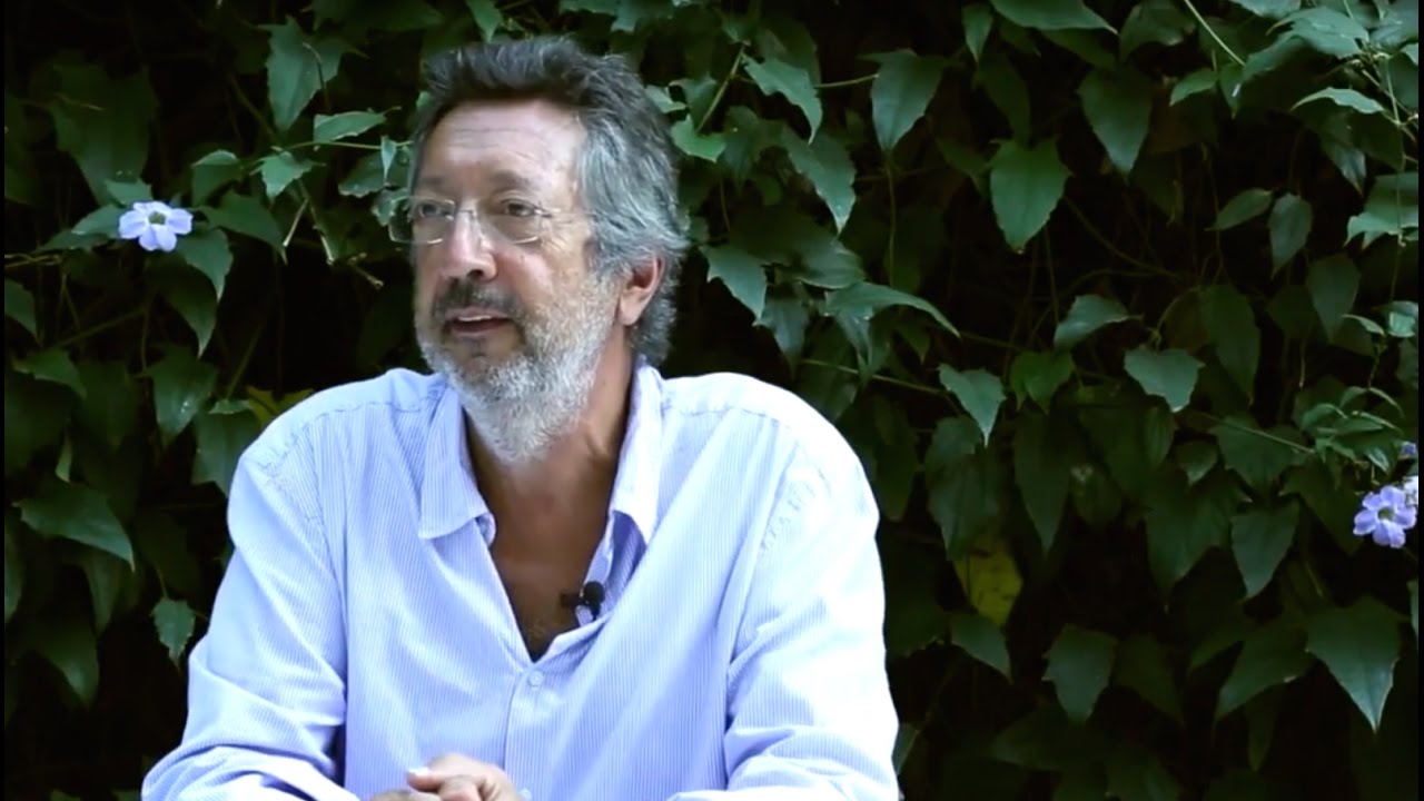 Juli&atilde;o Sarmento - Artist