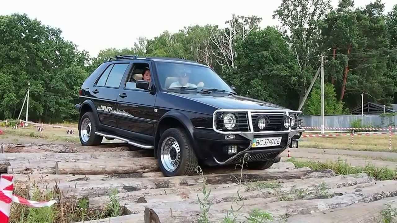 VW Golf Country chrom. Light offroad