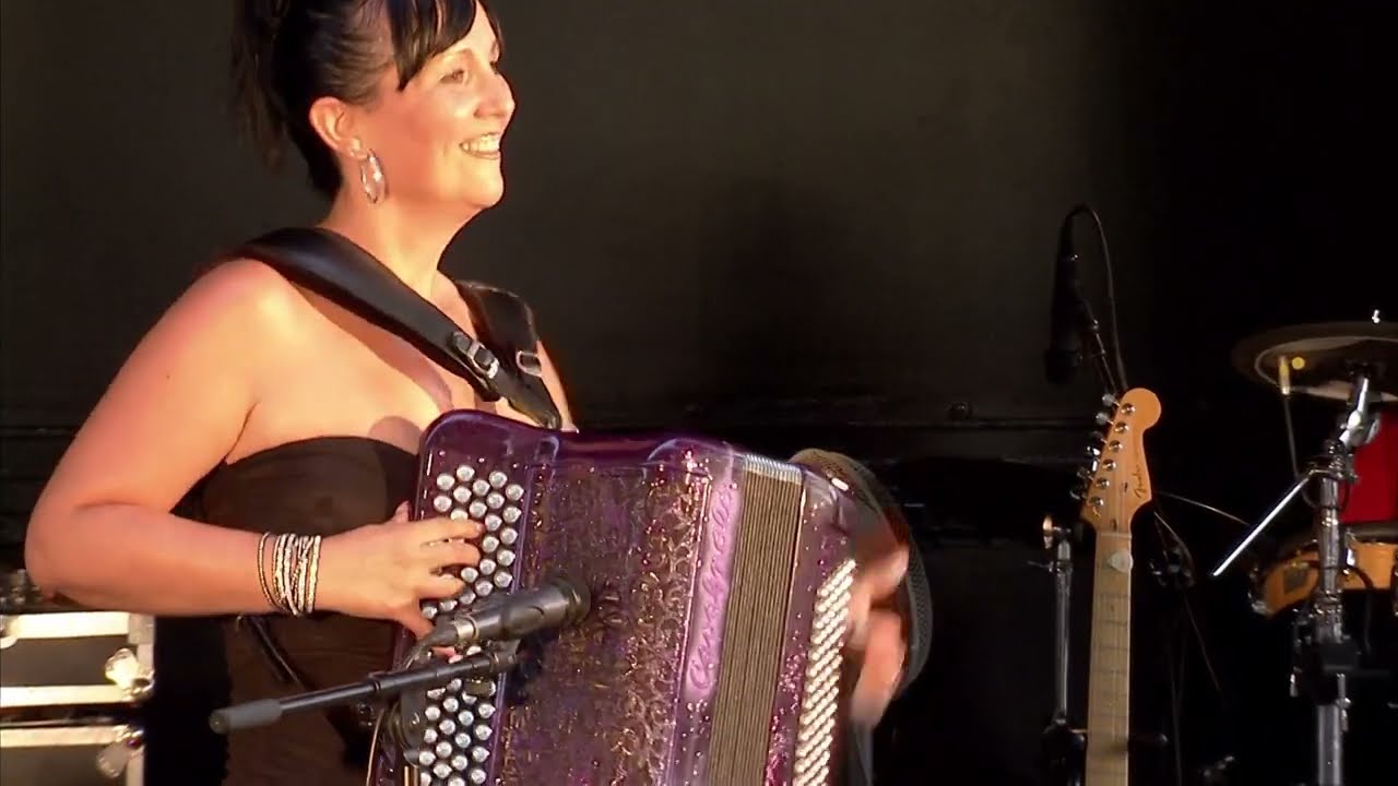 STEPHANIE RODRIGUEZ Serie de pasos et Une Lyonnaise a Mexico ET Coucou musette