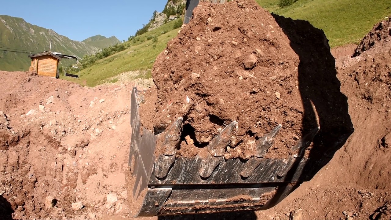 Volvo EC700C with 5,5 cubic meters bucket