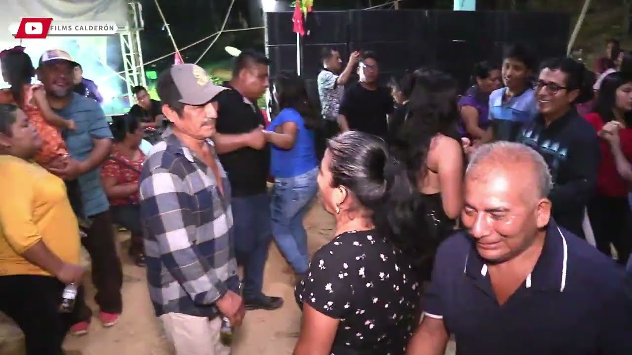 Baile con Afortunados en San Isidro Huayápam Mixe, Capitanía fam: Ezequiel Torres 