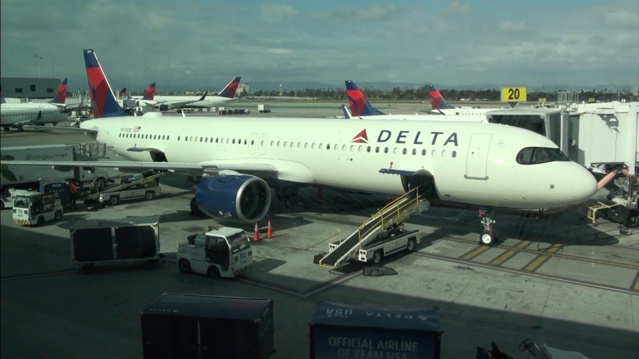 Delta Air Lines Airbus A321neo N514DE DL 523 Orlando MCO-Los Angeles Comfort + Trip Report