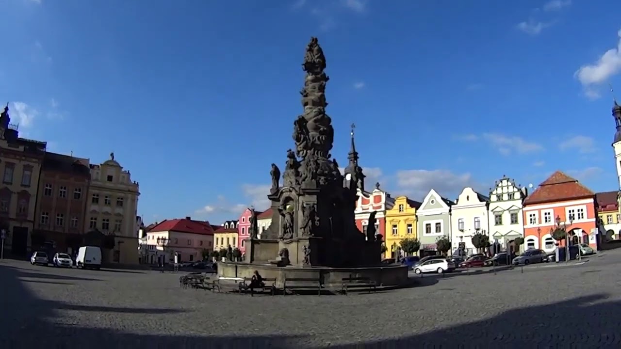 Хрудим/Chrudim. Дорога к старому центру/Cesta do historick&eacute;ho centra. Pardubicky kraj. Czechia-Cesko
