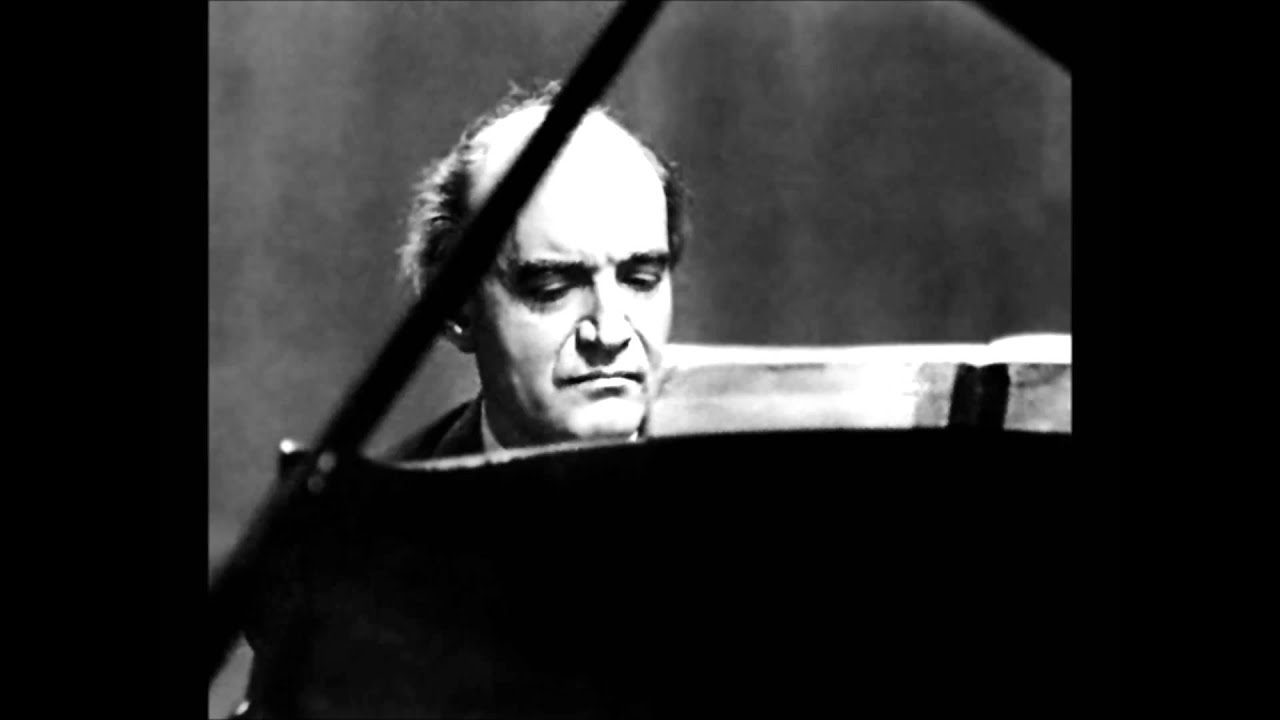 Alexander Bakhchiev plays Pachelbel : Aria with Variations