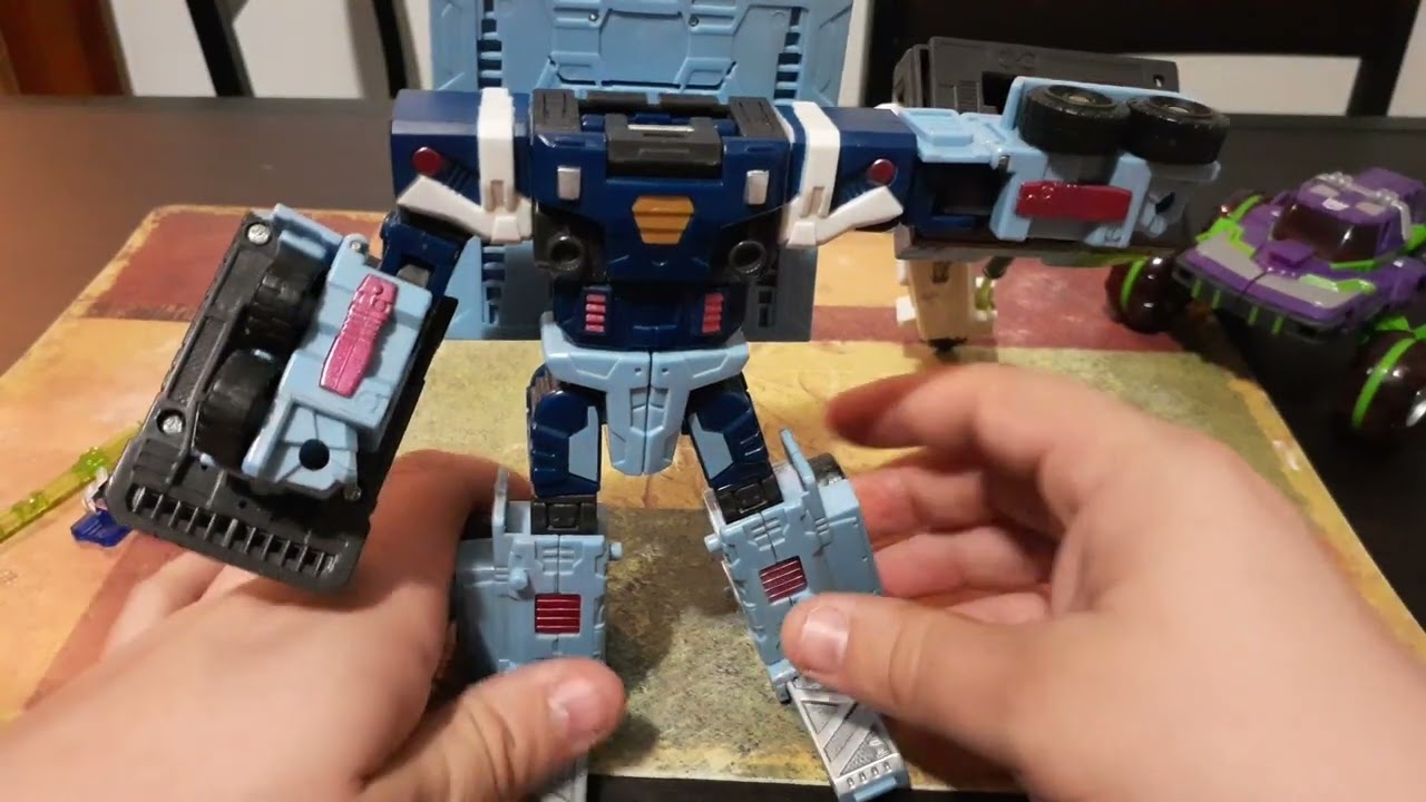 How to transform 2005 Transformers Cybertron Mudflap and Dirtboss