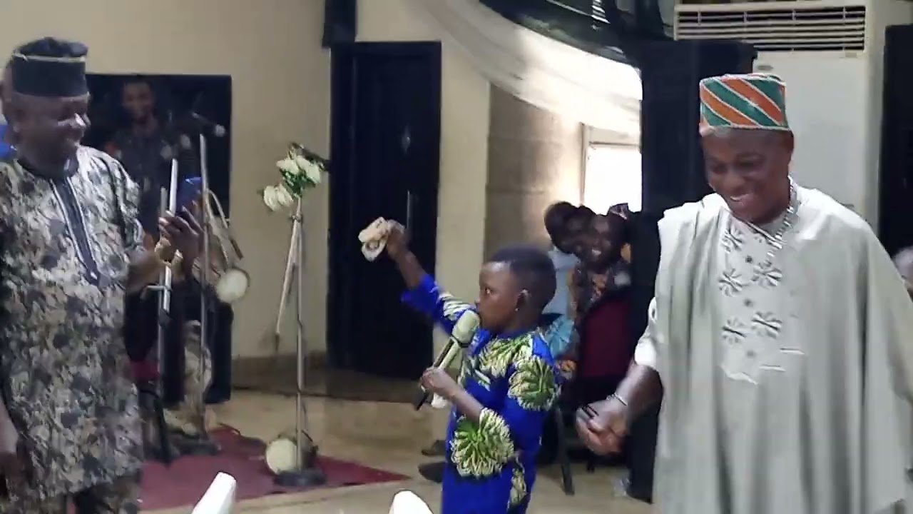 ADEGBOYEGA IYERUOKIN WITH MAGAJI SKELEBE ON STAGE @ROTARIAN BABATUNDE DAUGHTER'S WEDDING