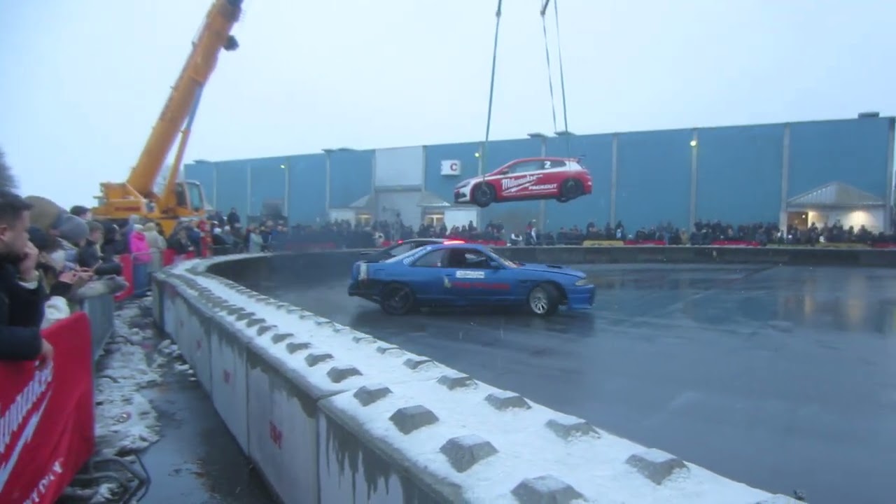 Drifting motorshow mch, nissan vs bmw