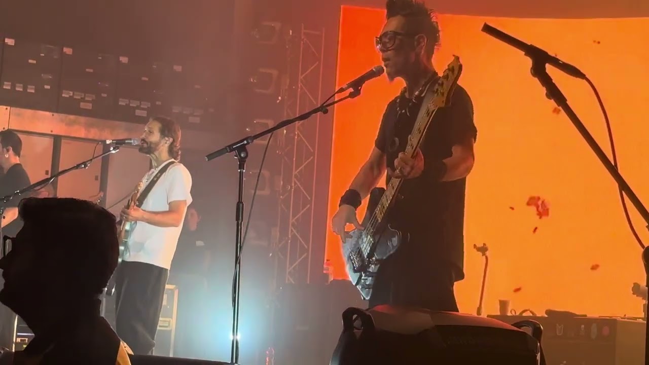 Feeder - Feeling a moment - O2 Birmingham - 11/10/25