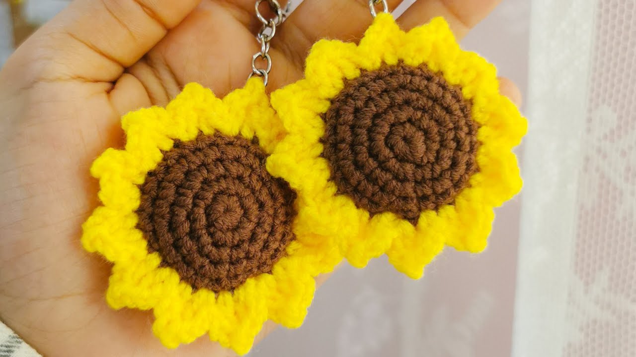 crochet sunflower|كروشيه ميدالية مفتاح