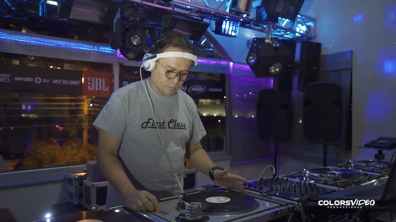 DIFERENCIA ENTRE LOS LEGENDARIOS TECHNICS SL 1200 MK2 Y LOS TORNAMESAS RELOOP 8000
