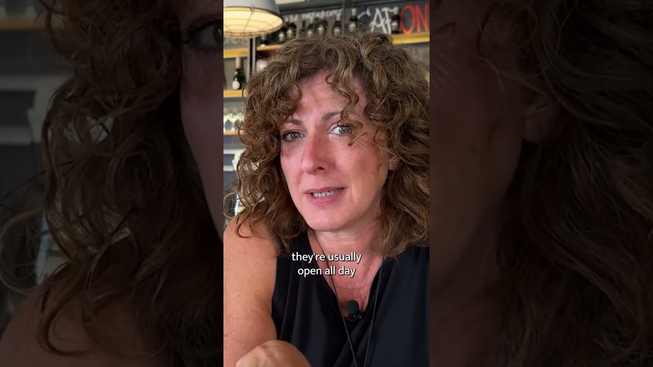 How to order and drink coffee like an Italian &mdash; bar tips, counter vs table service! #coffee #italy
