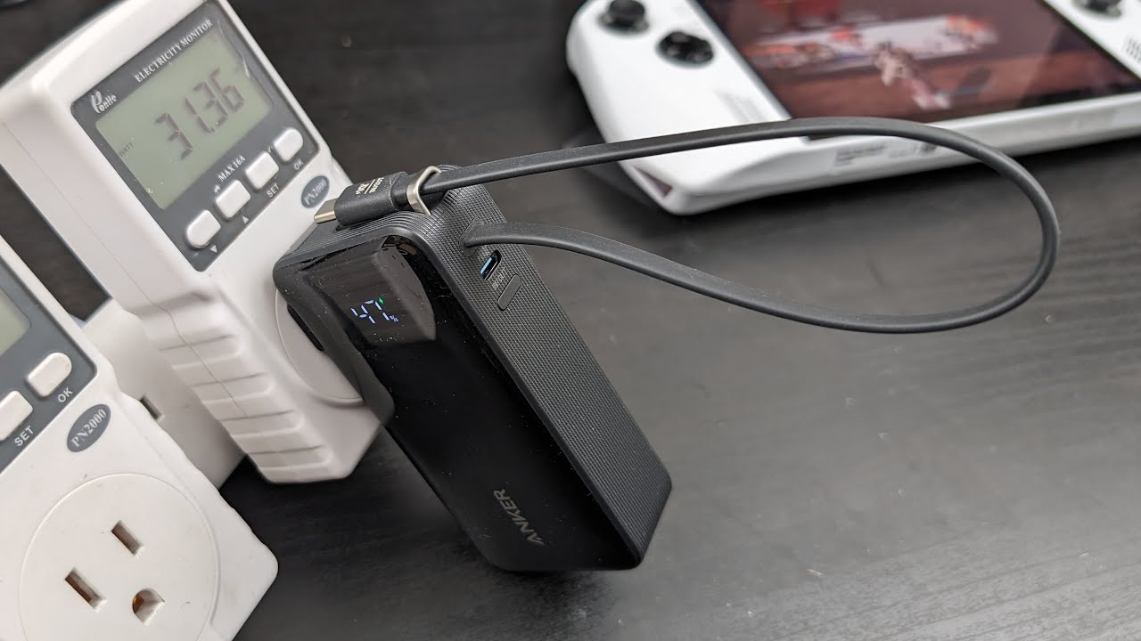Портативное зарядное устройство Anker 3-в-1 Power Bank мощностью 30 Вт и емкостью 10 000 мА·ч со ...