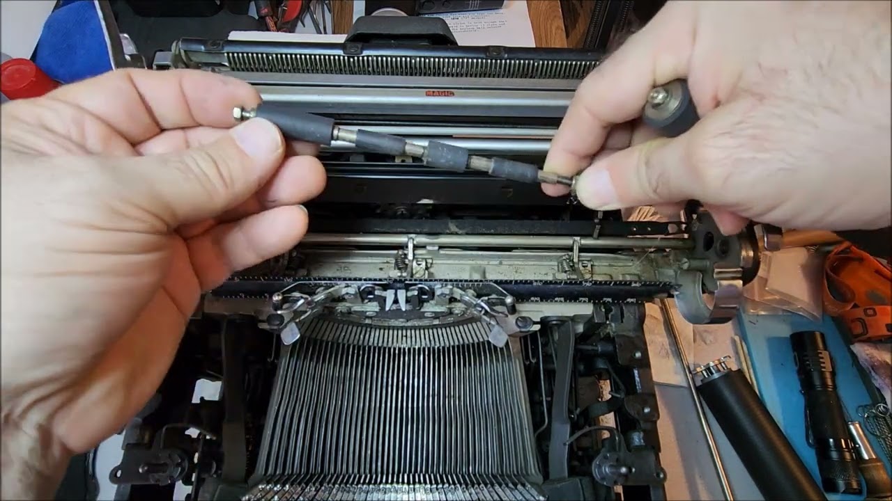 Royal KHM / KMM - Platen Removal