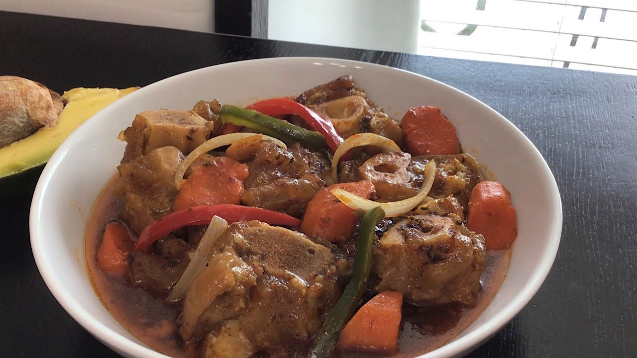 Как приготовить тушеную коровью ногу по-гаитянски (рагу пай беф) 😋