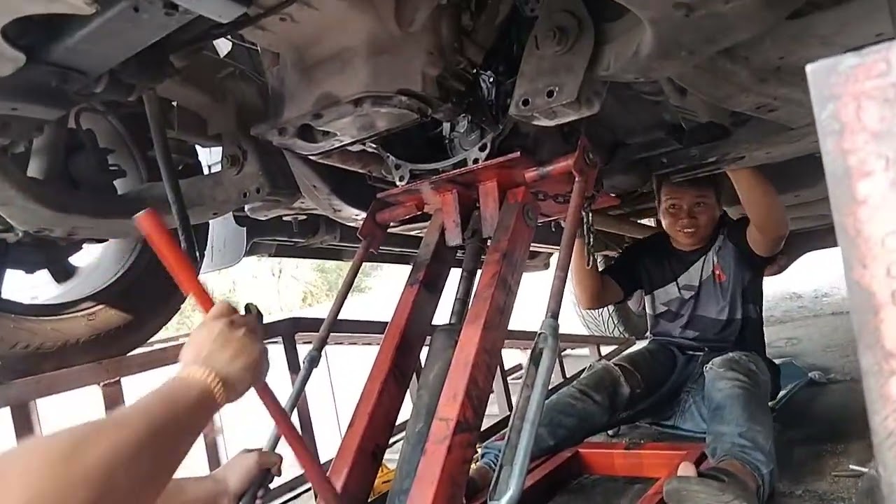 น้ำมันซึมซีลหลังเครื่อง ซีลสลิป อีซูซุ ดีแม็ค ออลนิว Isuzu Dmax All new 1.9 