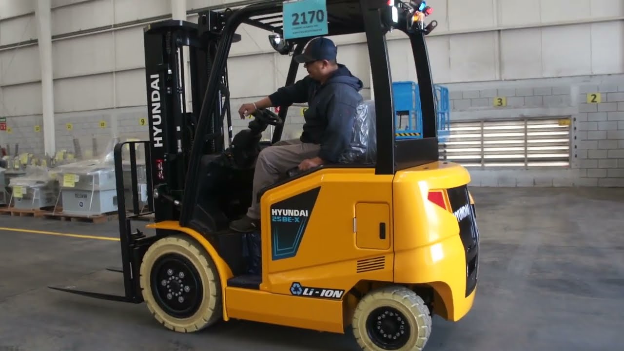Como Operar o Manejar Montacargas Eléctrico Marca HYUNDAI Modelo 25BE-X de 5500 Libras