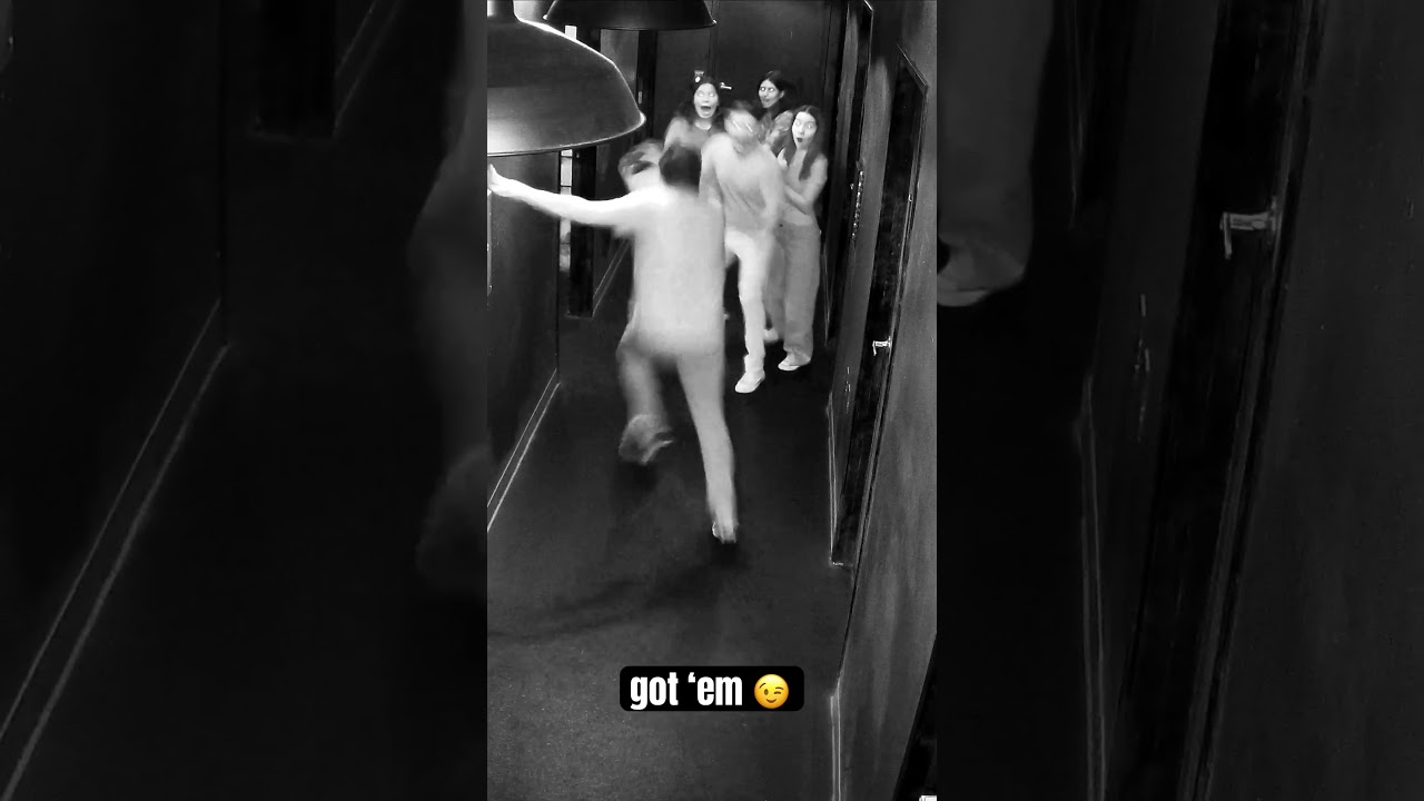 inside the horror escape room in Anaheim California #escaperoom