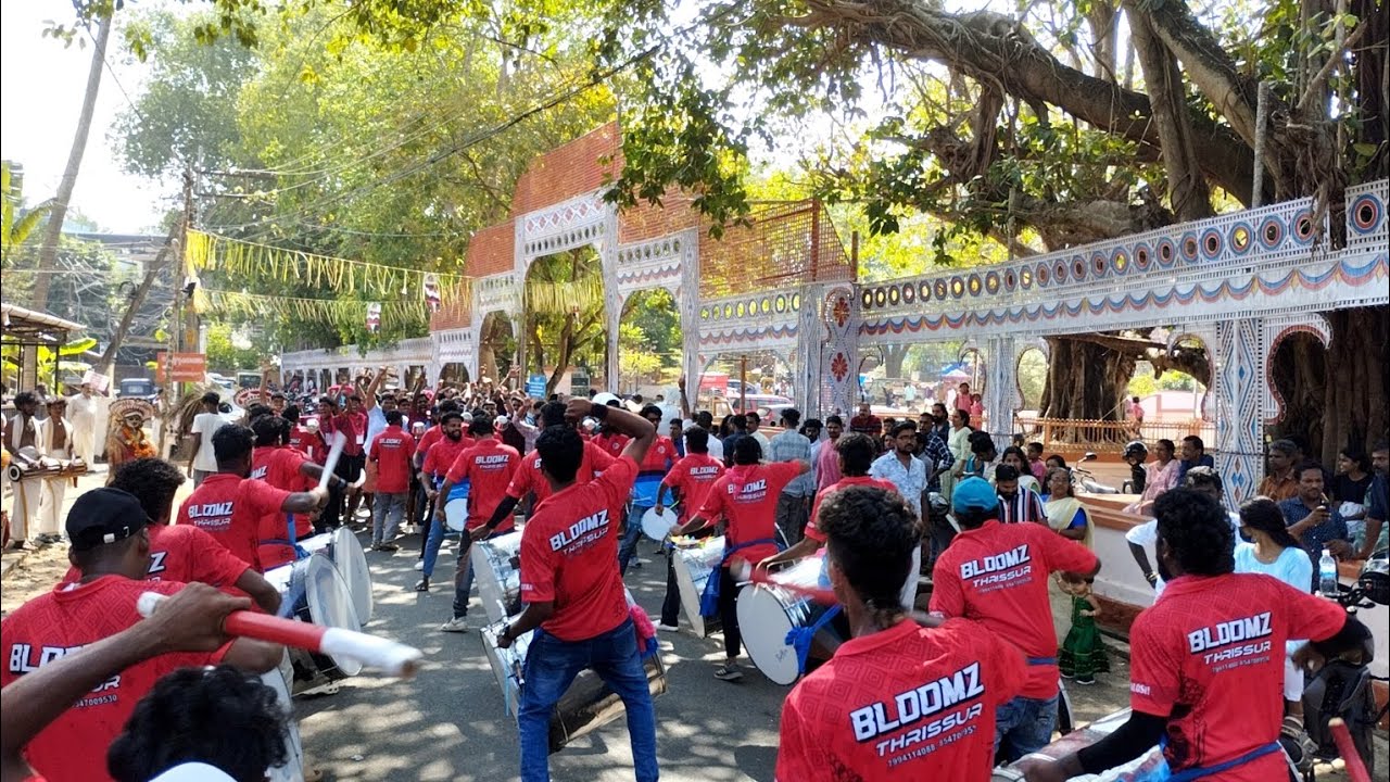 Bloomz Thrissur Nasik dhol 2023 ലെ അവസാന പരിപാടിയും തകർത്താടി #nasik #dhol #thrissur #festival2023