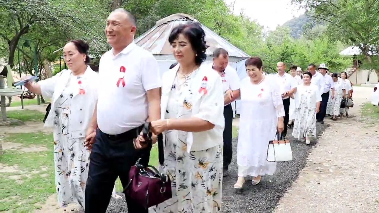 Аксы Жергетал айылы, Успеновка орто Мектеби. 1967.1984.2024-жыл 40 жылдык жолугушуу.