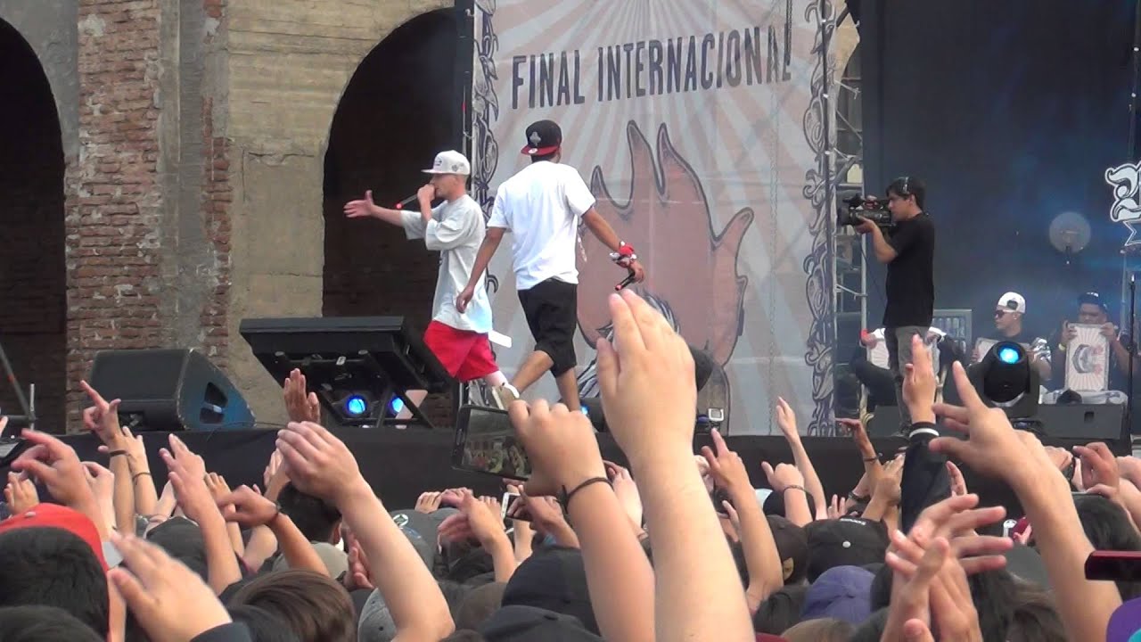 Dtoke vs Jota / Batalla De Los Gallos 2015 Final Internacional