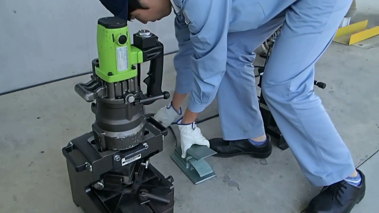 育良精機株式会社「アングルマスターコンパクト使用風景」
