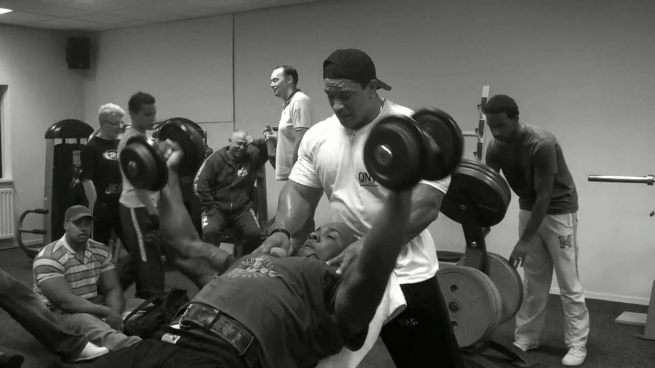 Roelly Winklaar Chest Workout Team-Andro.com