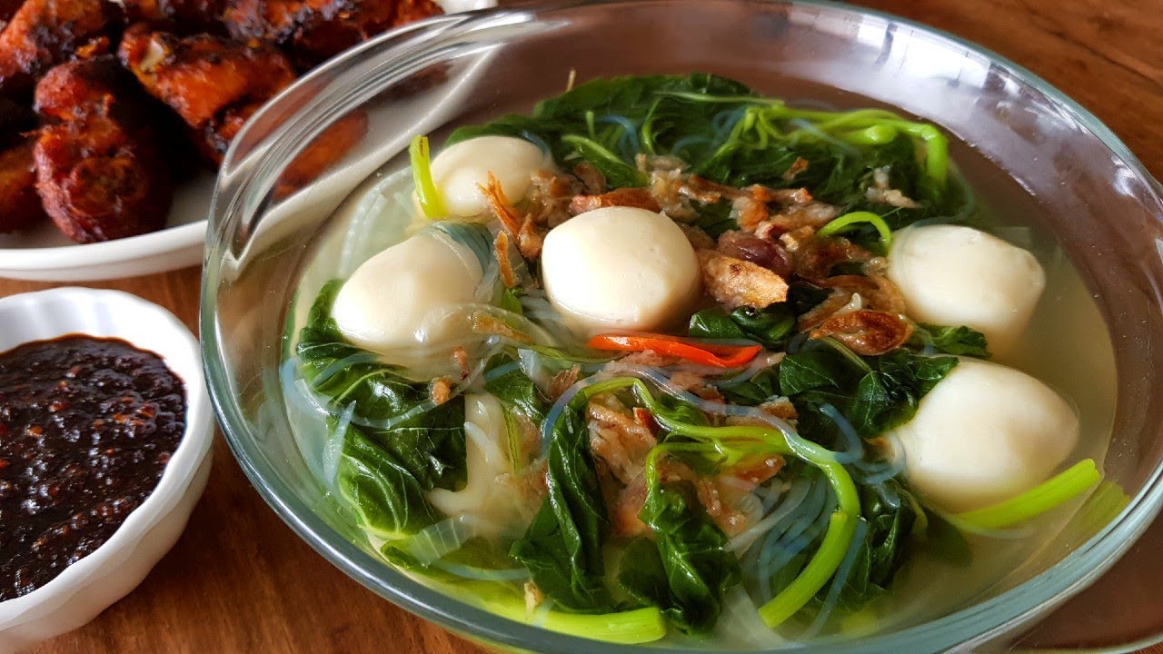 Sup Sayur Bayam & Bebola Ikan | Spinach & Fish Ball Soup