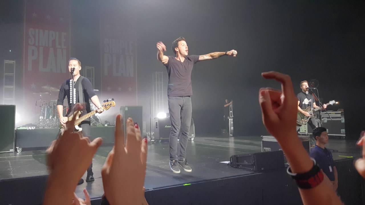 Simple Plan- Part . 1   (Live in Seoul ,Set . 1, 2016 )