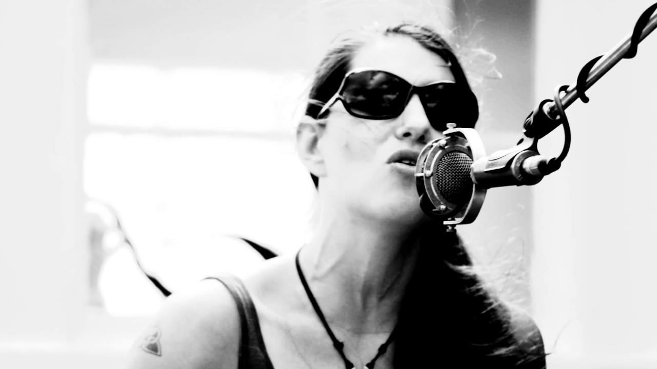 Muddy Ruckus Featuring Daisy Castro / Ruby Red / Salt Stage 08.29.16