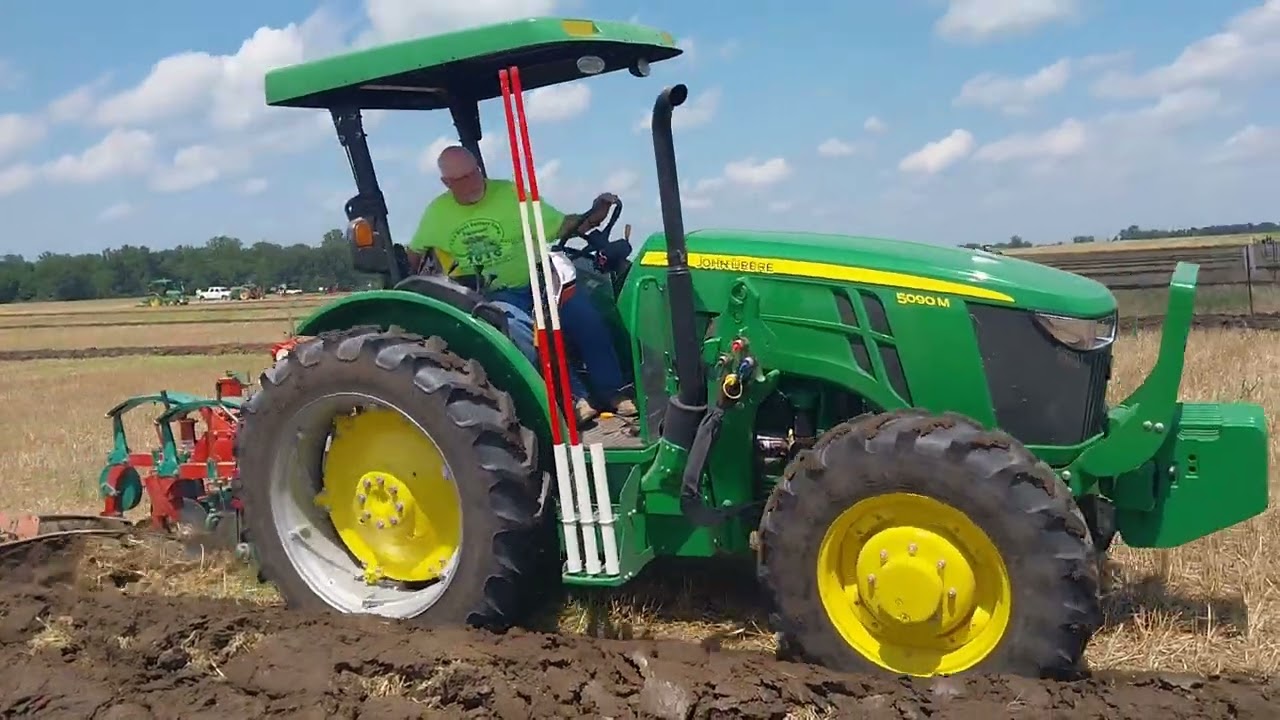 Small Plow Contest at the United States Plowing Organization National Competition 