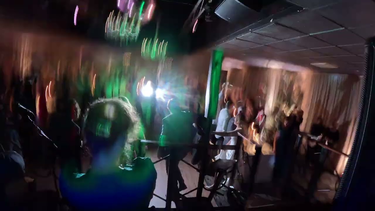 Astrid Fox - Perth`s Best Wedding DJ