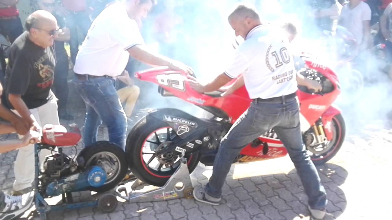 Ducati Desmosedici GP (Loris Capirossi): Engine Start-Up + Desmosedici RR + 900 SuperSport